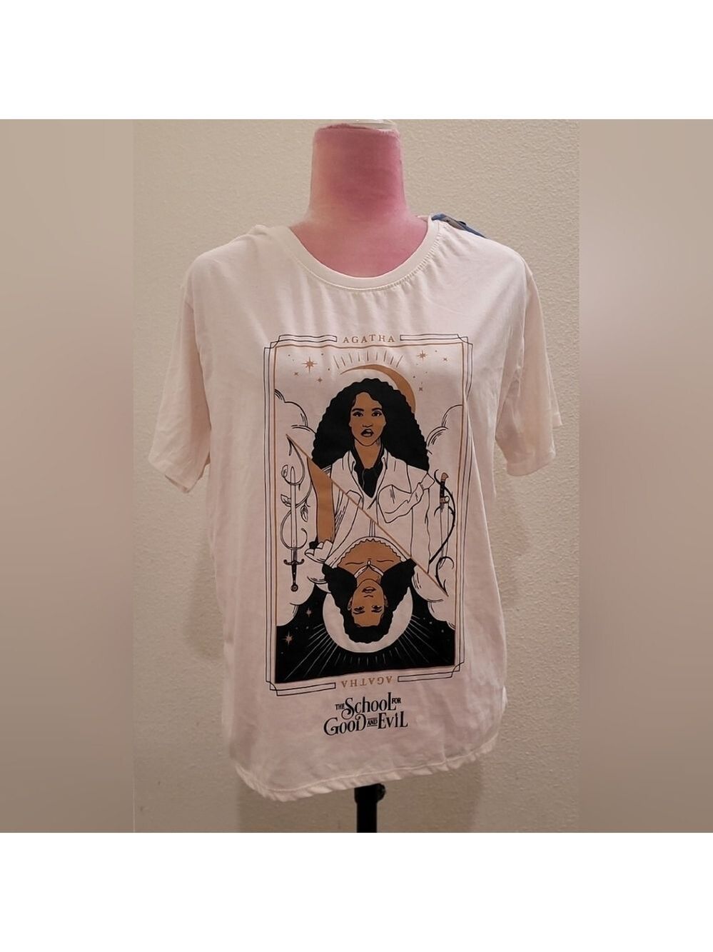 NWT Netflix The School for Good and Evil T-Shirt